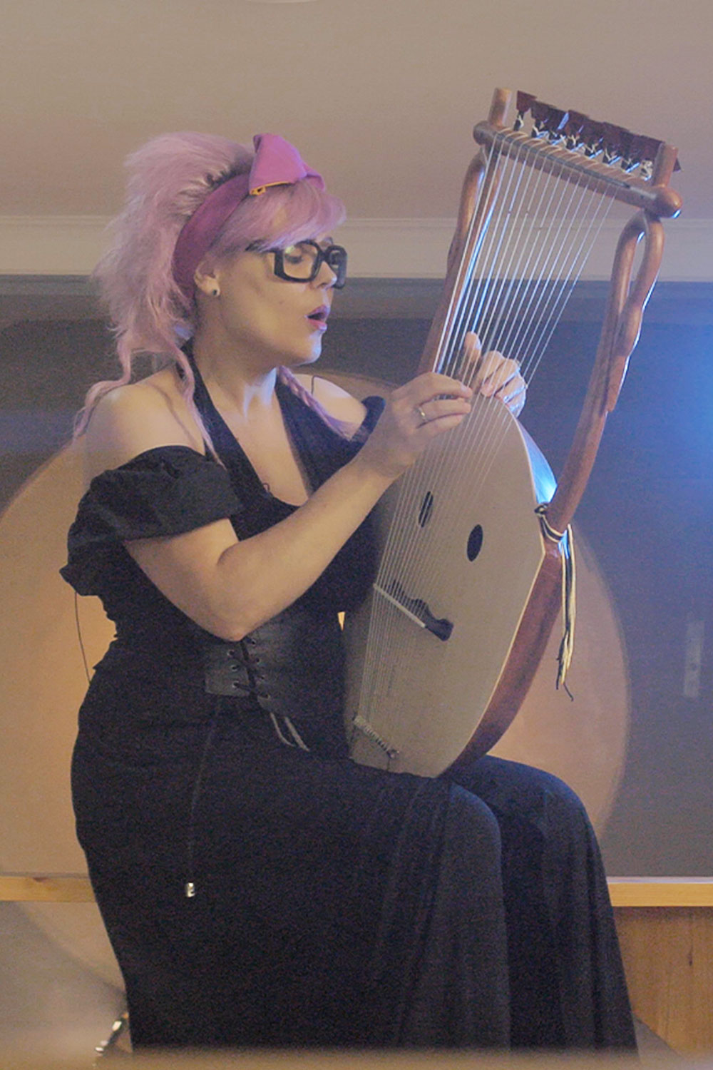 Eleni Sinjari at the Lyre Summer Camp - LyreAcademy.com - Online courses & lessons on ancient and early music - ancient lyre, phorminx, kithara, cithara, kitharis, citharis, pandura, sambuca, barbiton, chelys, bendir, tympanon Eleni Sinjari at the Lyre Summer Camp - LyreAcademy.com - Online courses & lessons on ancient and early music - ancient lyre, phorminx, kithara, cithara, kitharis, citharis, pandura, sambuca, barbiton, chelys, bendir, tympanon